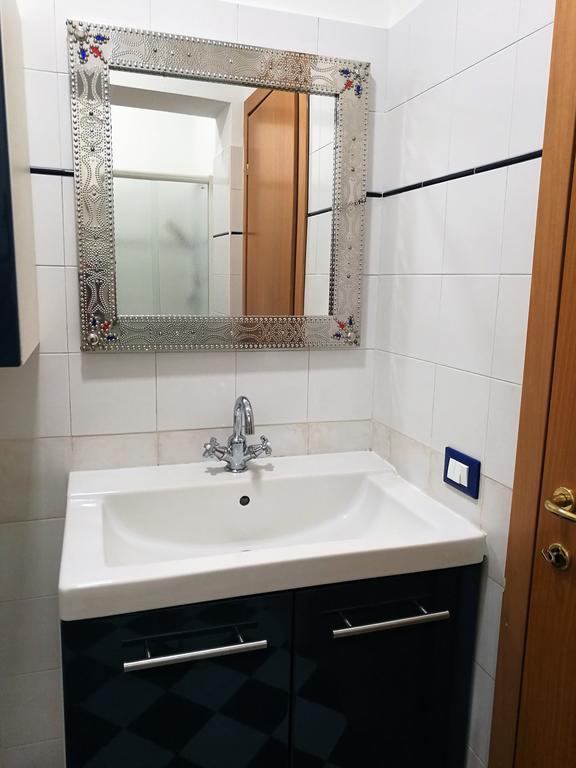 Farolfi Apartments Carracci Bologna Luaran gambar