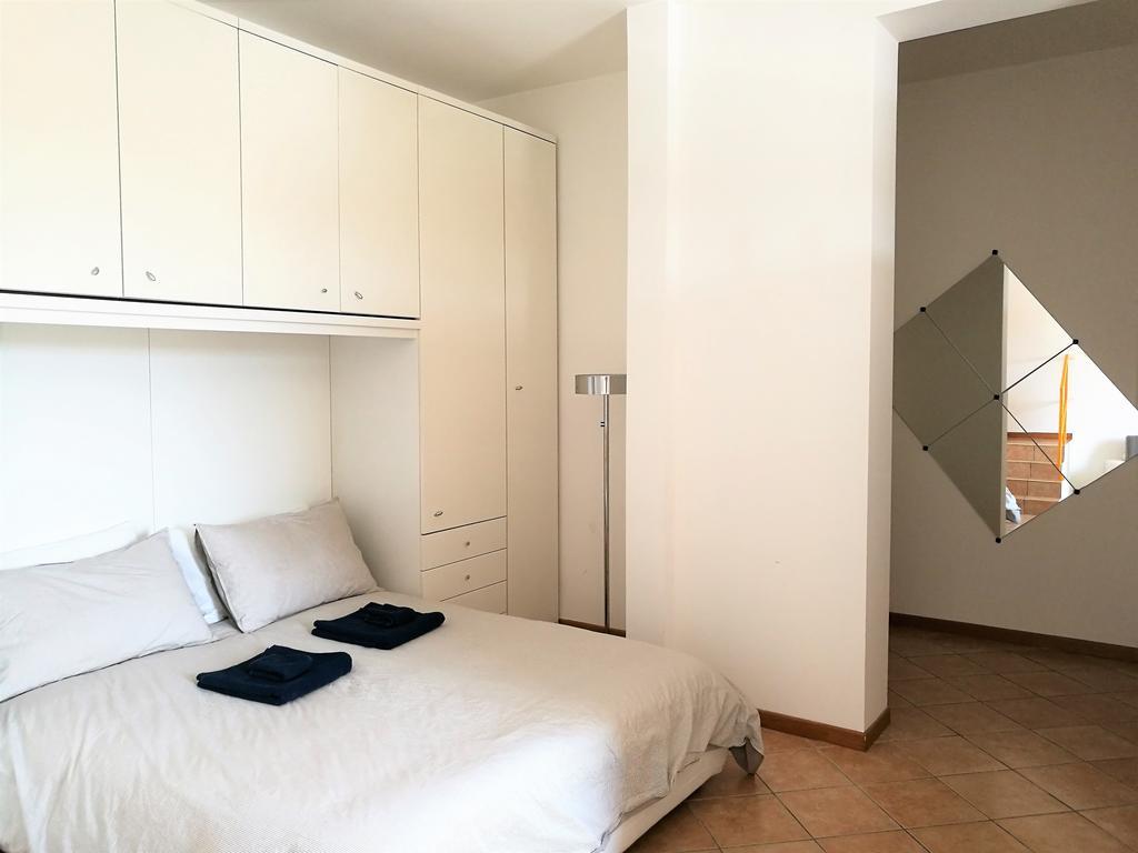 Farolfi Apartments Carracci Bologna Luaran gambar